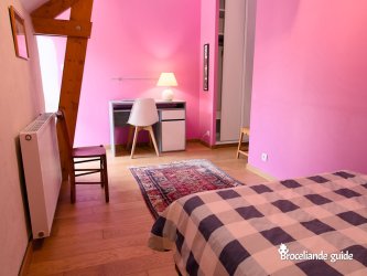 Chambre 1 lit 1 place (120) - Gîte de l'Étang de l'Aune